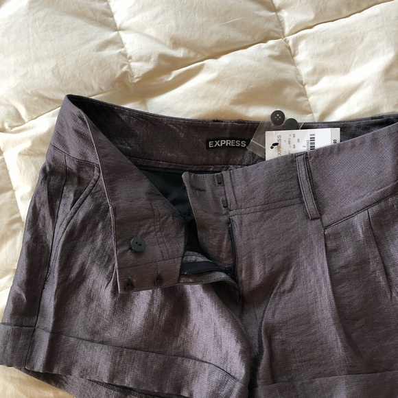 Express Pants - EXPRESS dressy shorts with pockets 🌟